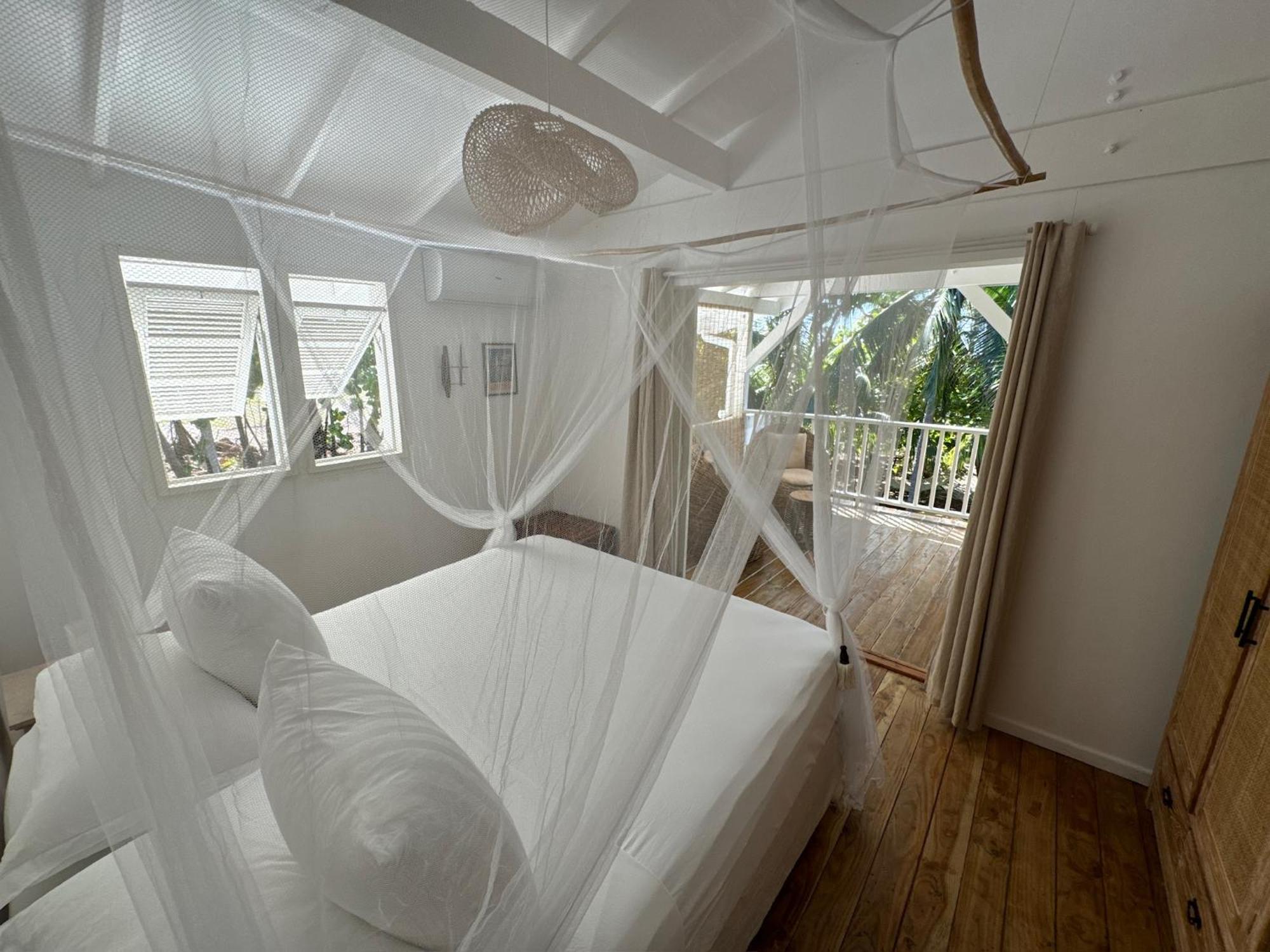 Le Coconut Lodge Avatoru Extérieur photo