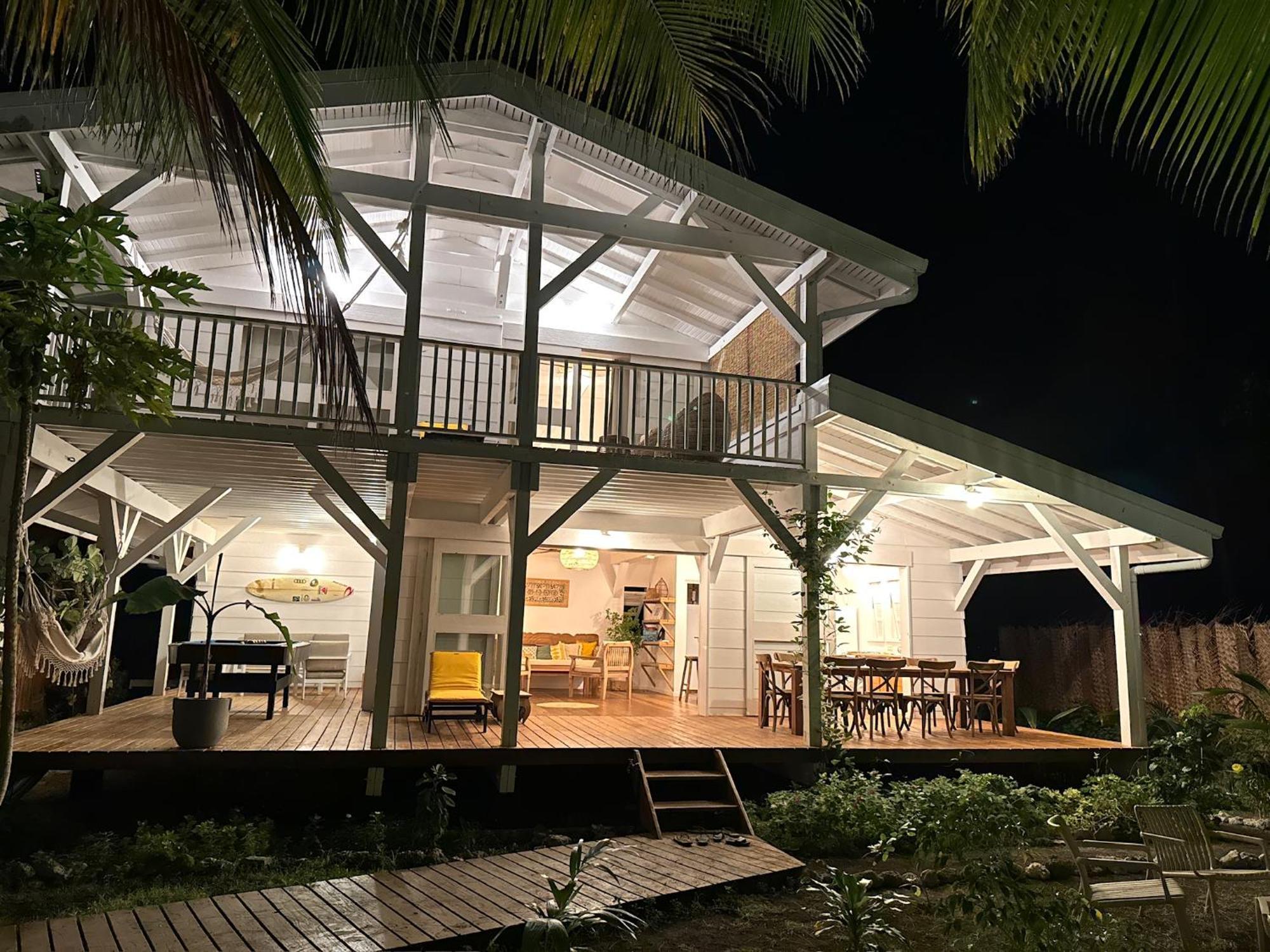 Le Coconut Lodge Avatoru Extérieur photo