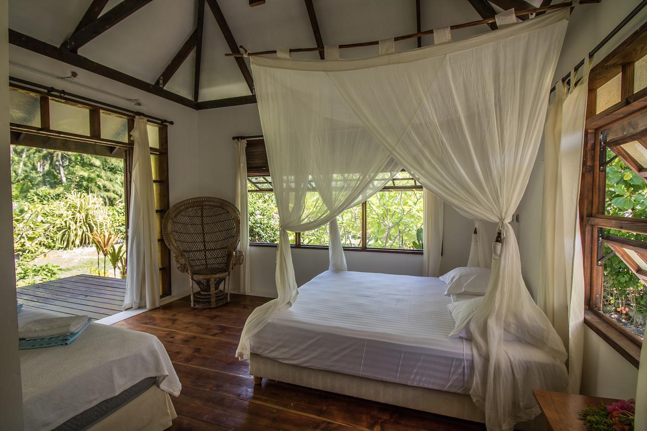 Le Coconut Lodge Avatoru Extérieur photo