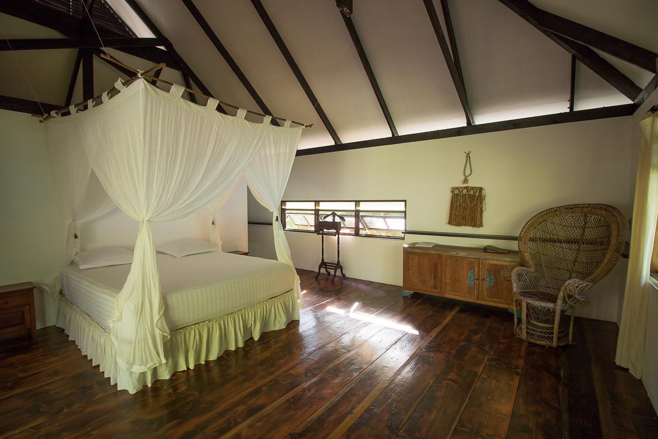 Le Coconut Lodge Avatoru Extérieur photo